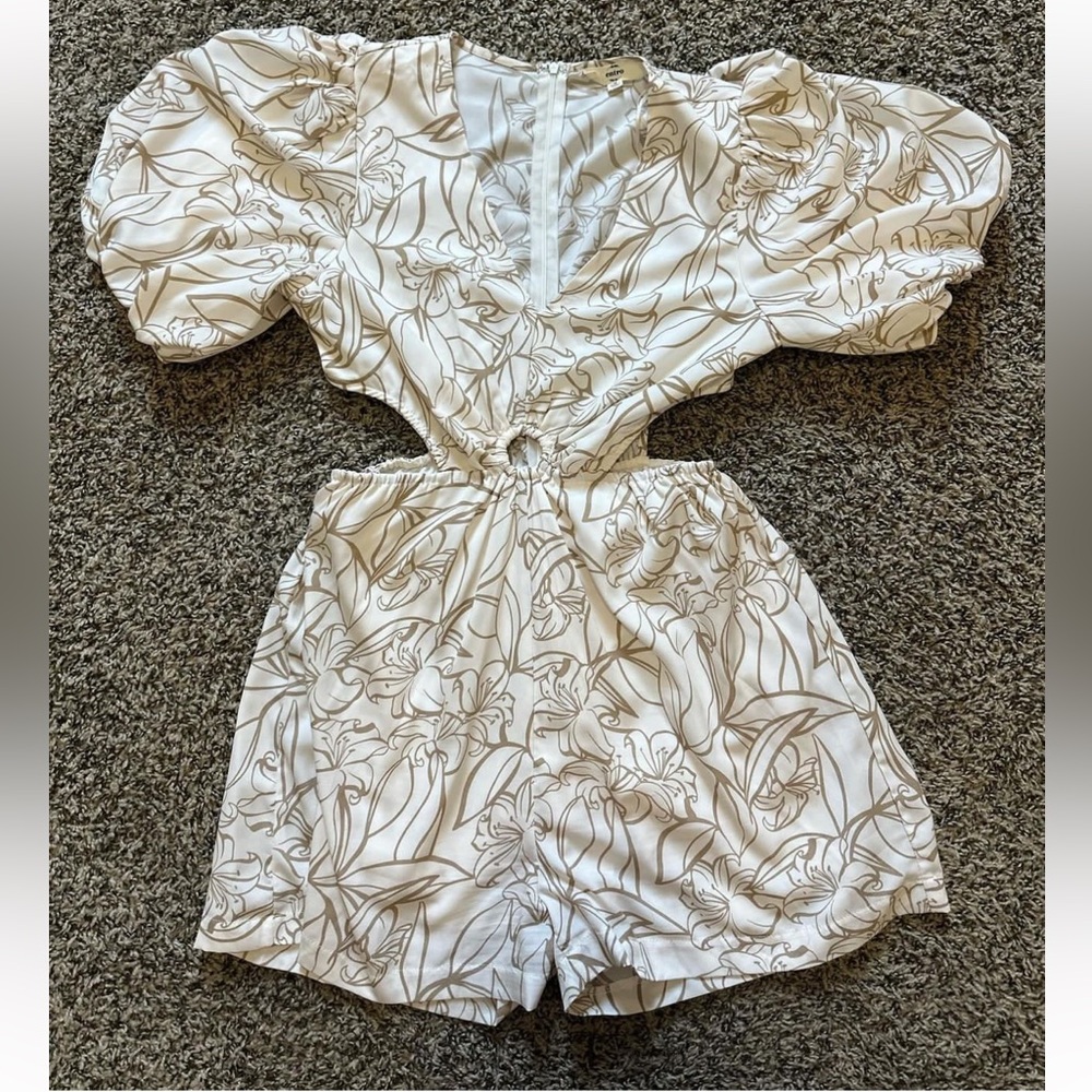 entro size medium romper